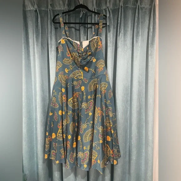 BEAUTIFUL TEAL SPANISH FAN PRINT DRESS BY PINUP GIRL CLOTHING 2XL - Picture 2 of 4